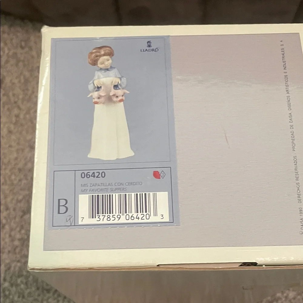 Lladro My Favorite Slippers Figurine of Girl Pastel Hues 6420 retired - Picture 6 of 6